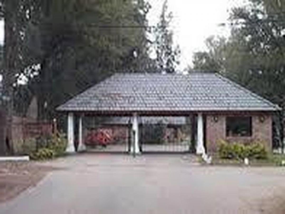  Land in Escobar, Argentina No. 122060