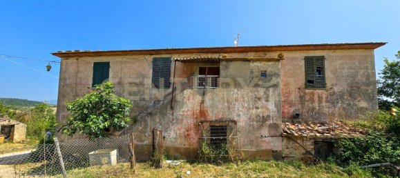 6 bedrooms House in Roccastrada, Italy No. 323878 3