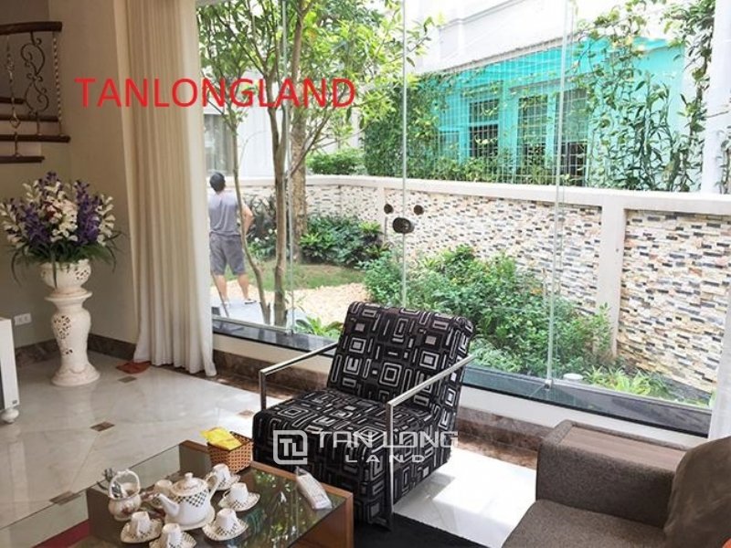 4 Schlafzimmer Villa in Long Bien, Vietnam, Nr. 902