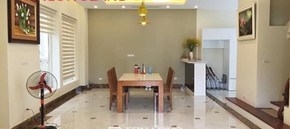 4 Schlafzimmer Villa in Long Bien, Vietnam, Nr. 902 4
