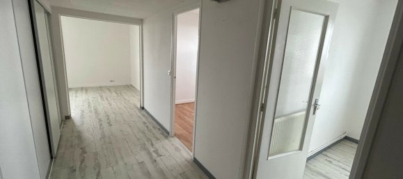 Apartamento de 1 dormitorio en Le Mans, France No. 282502 6