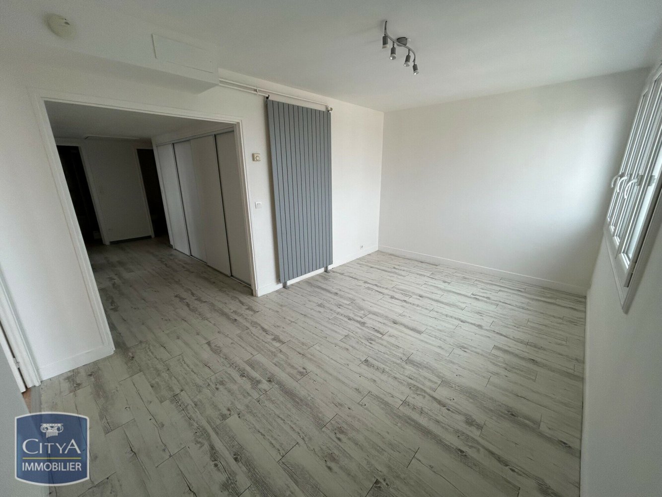 Apartamento de 1 dormitorio en Le Mans, France No. 282502
