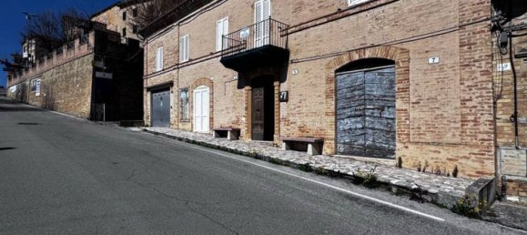 Дом с 6 комнатами в Монте Видон Коррадо, Италия № 200868 21