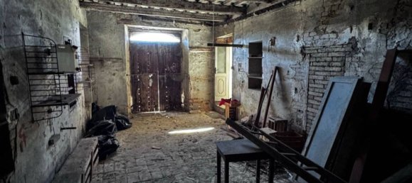 Дом с 6 комнатами в Монте Видон Коррадо, Италия № 200868 20