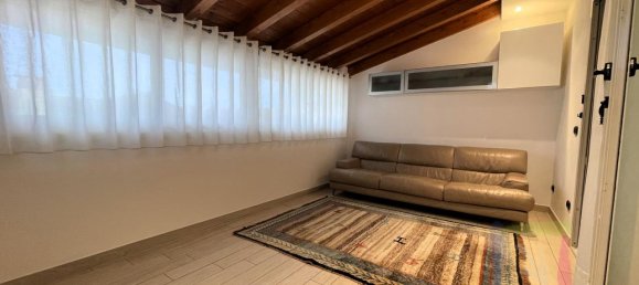 6 rooms House in Chioggia, Italy No. 4681 23