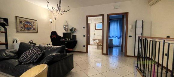 6 rooms House in Chioggia, Italy No. 4681 6