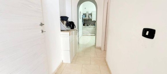 Apartamento T2 em Naples, Italy N.º 313534 12