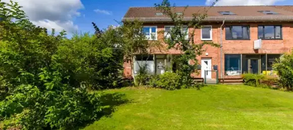 14 rooms Building in Kiel, Germany No. 359548 2