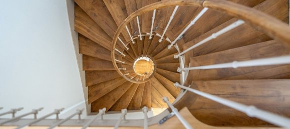 6 bedrooms House in Tours, France No. 259357 2