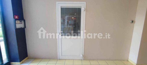1 room Office in Somma Lombardo, Italy No. 72647 6