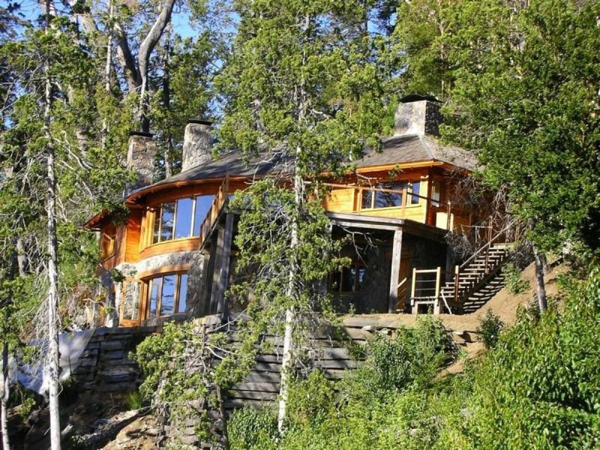 3 bedrooms House in Neuquen, Argentina No. 20742