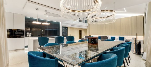 4 bedrooms Penthouse in Estepona, Spain No. 4680 23