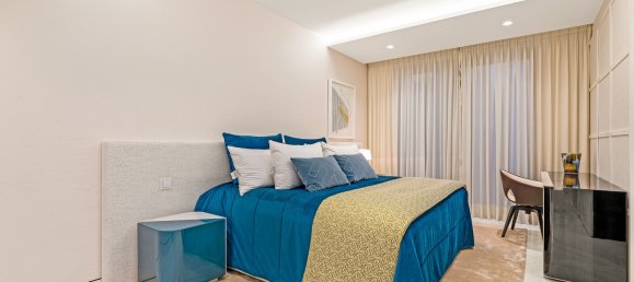 4 bedrooms Penthouse in Estepona, Spain No. 4680 14