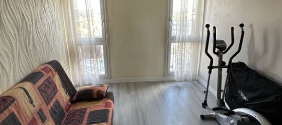 Dúplex de 3 dormitorios en Le Mee-sur-Seine, France No. 177707 8