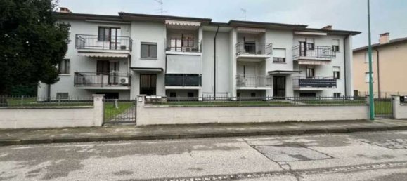 Apartamento de 5 dormitorios en Porto Mantovano, Italy No. 381820 28
