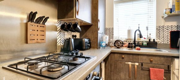 2 Schlafzimmer Haus in Grays, United Kingdom, Nr. 4971 8