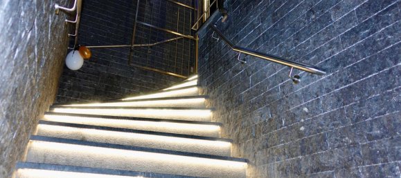  عقار تجاري في Innsbruck-Stadt, Austria 290متر مربع رقم 254657 2