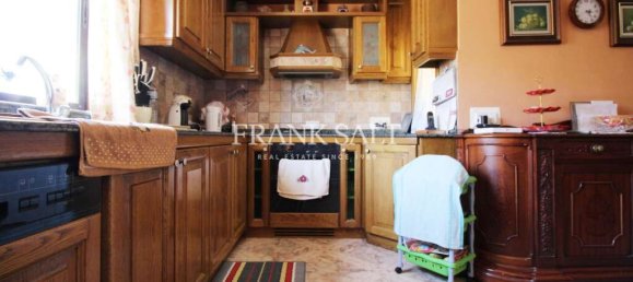 3 chambres Appartement à Saint Paul's Bay, Malta No. 2387 5