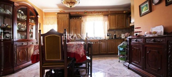 3 chambres Appartement à Saint Paul's Bay, Malta No. 2387 4