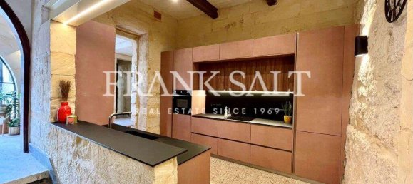 3 bedrooms Townhouse in Rabat, Malta No. 7963 2