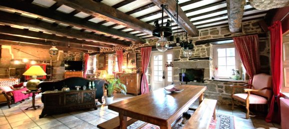 5 rooms Castles in Kergrist-Moelou, France No. 200999 3