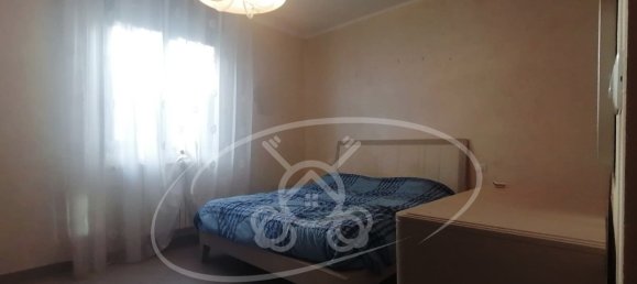 3 rooms Apartment in Foggia, Italy No. 16449 11