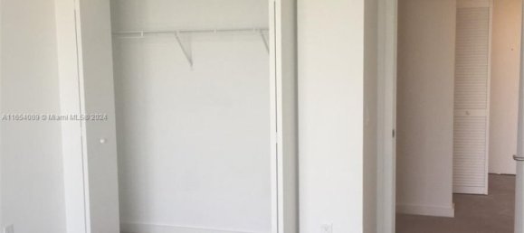 1 Schlafzimmer Gewerbliche Immobilien in Miami, USA, Nr. 614704 12