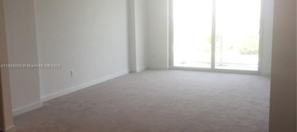 1 Schlafzimmer Gewerbliche Immobilien in Miami, USA, Nr. 614704 2
