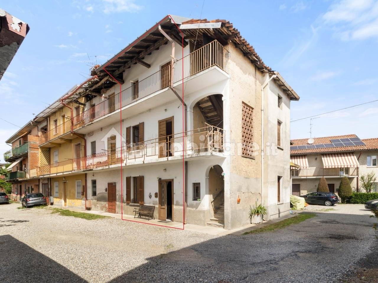 Apartamento de 2 dormitorios en Jerago con Orago, Italy No. 380921