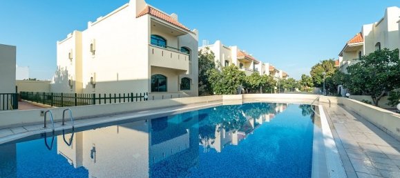 3 Schlafzimmer Villa in Umm Suqeim, UAE, Nr. 4594 10