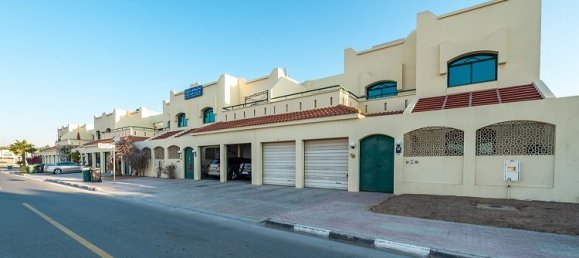 3 Schlafzimmer Villa in Umm Suqeim, UAE, Nr. 4594 6