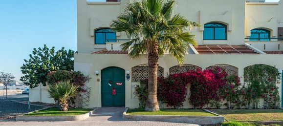 3 Schlafzimmer Villa in Umm Suqeim, UAE, Nr. 4594 14