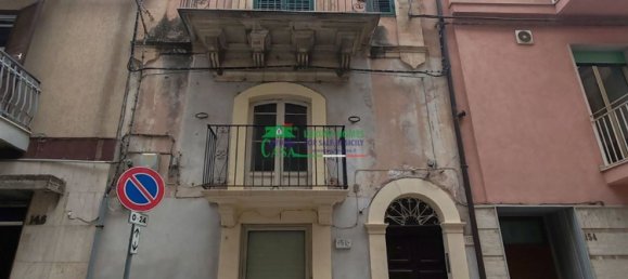 Дом с 10 комнатами в Рагуза, Италия № 138714 38