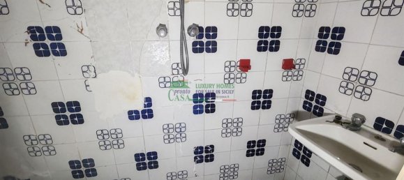 Дом с 10 комнатами в Рагуза, Италия № 138714 29