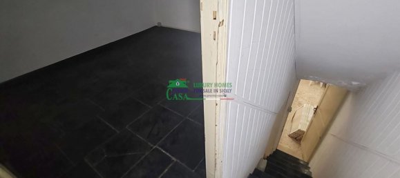 Дом с 10 комнатами в Рагуза, Италия № 138714 30