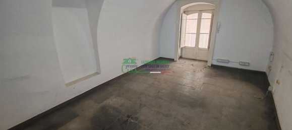 Дом с 10 комнатами в Рагуза, Италия № 138714 31