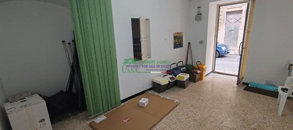 Дом с 10 комнатами в Рагуза, Италия № 138714 24