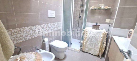 Квартира с 2 спальнями в Неаполь, Италия № 299243 10