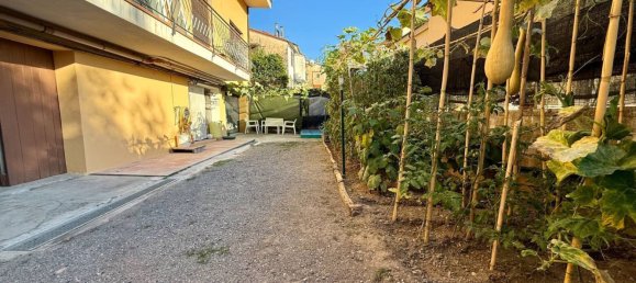 Apartamento de 4 dormitorios en Imperia, Italy No. 363735 22