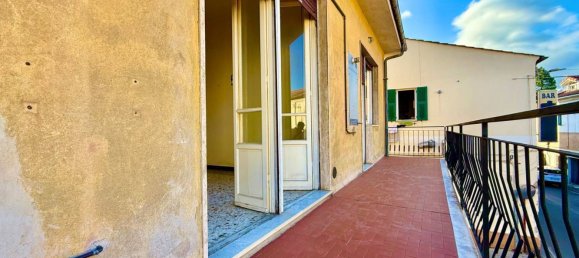 Apartamento de 4 dormitorios en Imperia, Italy No. 363735 15