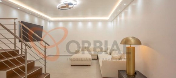 3 bedrooms Villa in Albufeira, Portugal No. 202677 2