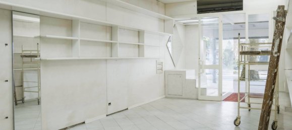 Коммерческая недвижимость с 3 комнатами в Червия, Италия № 377240 19