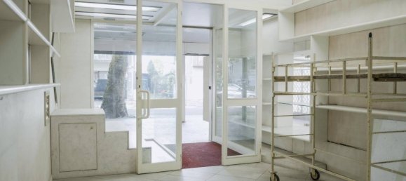 Коммерческая недвижимость с 3 комнатами в Червия, Италия № 377240 20