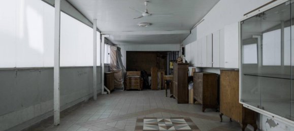 Коммерческая недвижимость с 3 комнатами в Червия, Италия № 377240 4