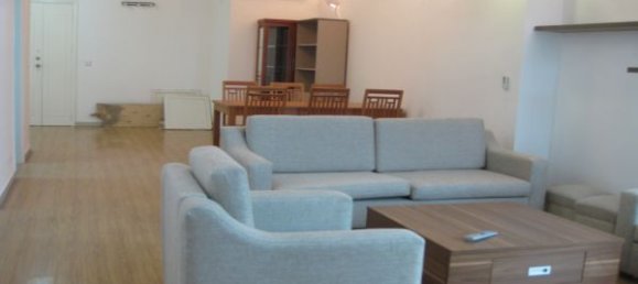 3 bedrooms Apartment in Tay Ho, Vietnam No. 5358 2