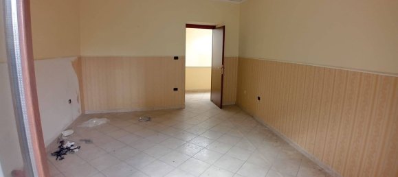 4 rooms House in Airola, Italy No. 262956 4