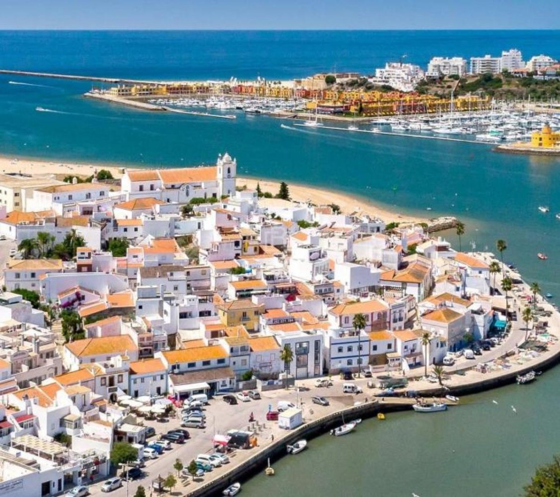 3 bedrooms Villa in Lagoa, Portugal No. 5664