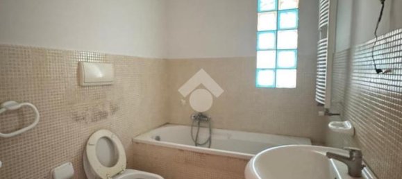 4 rooms Apartment in Avellino, Italy No. 128470 13