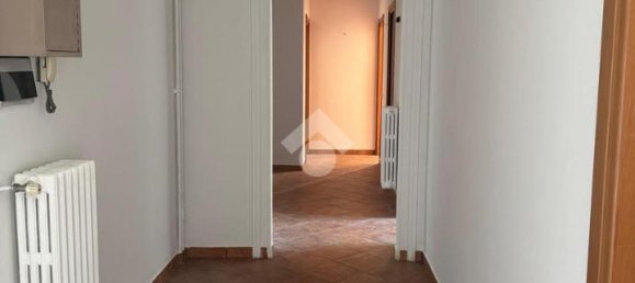 4 rooms Apartment in Avellino, Italy No. 128470 7