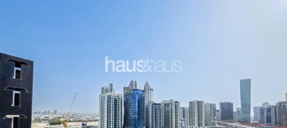 Studio in Business Bay, UAE No. 99320 4